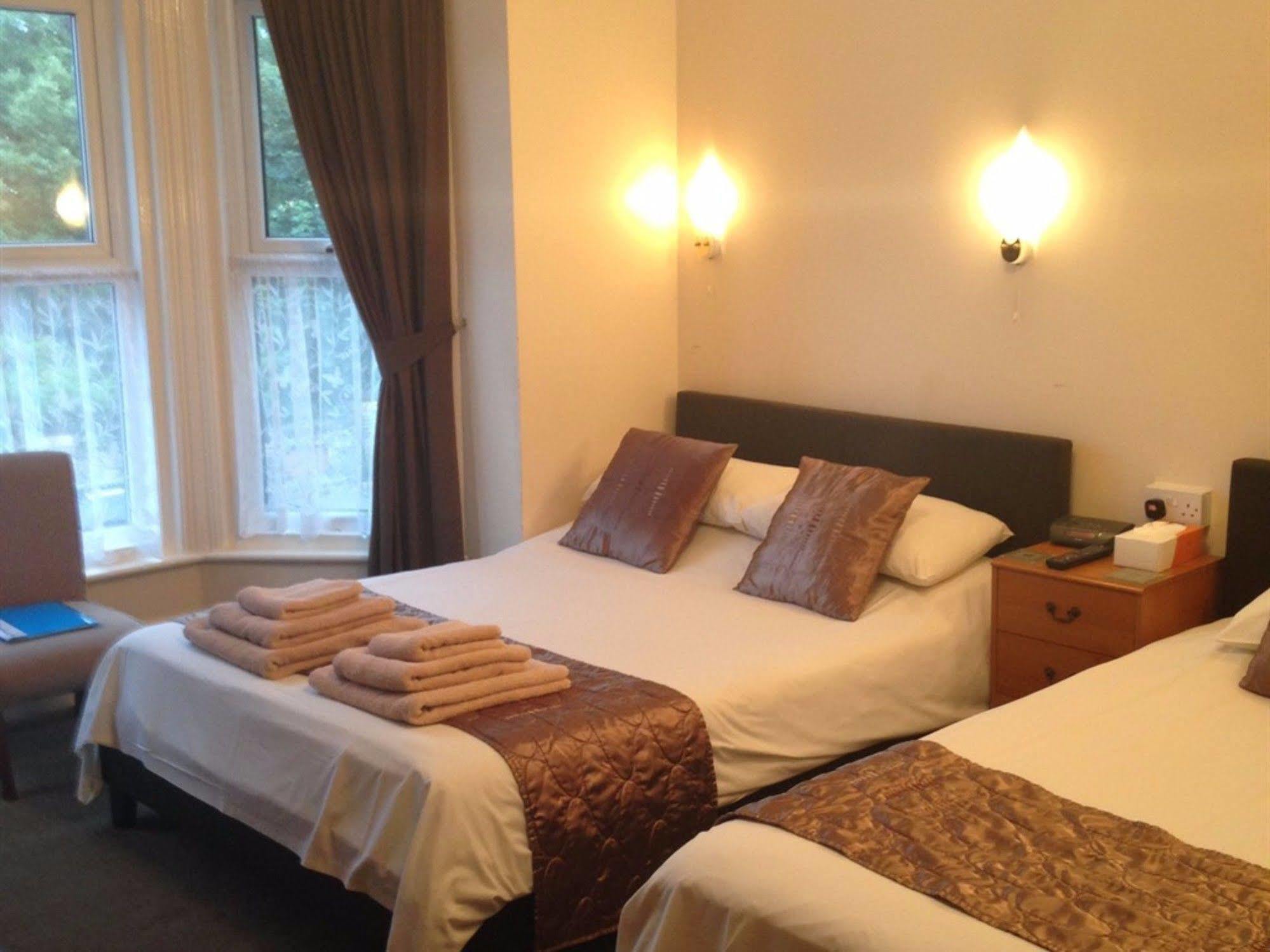 Spindrift Guest House - Adults Only Great Yarmouth Extérieur photo